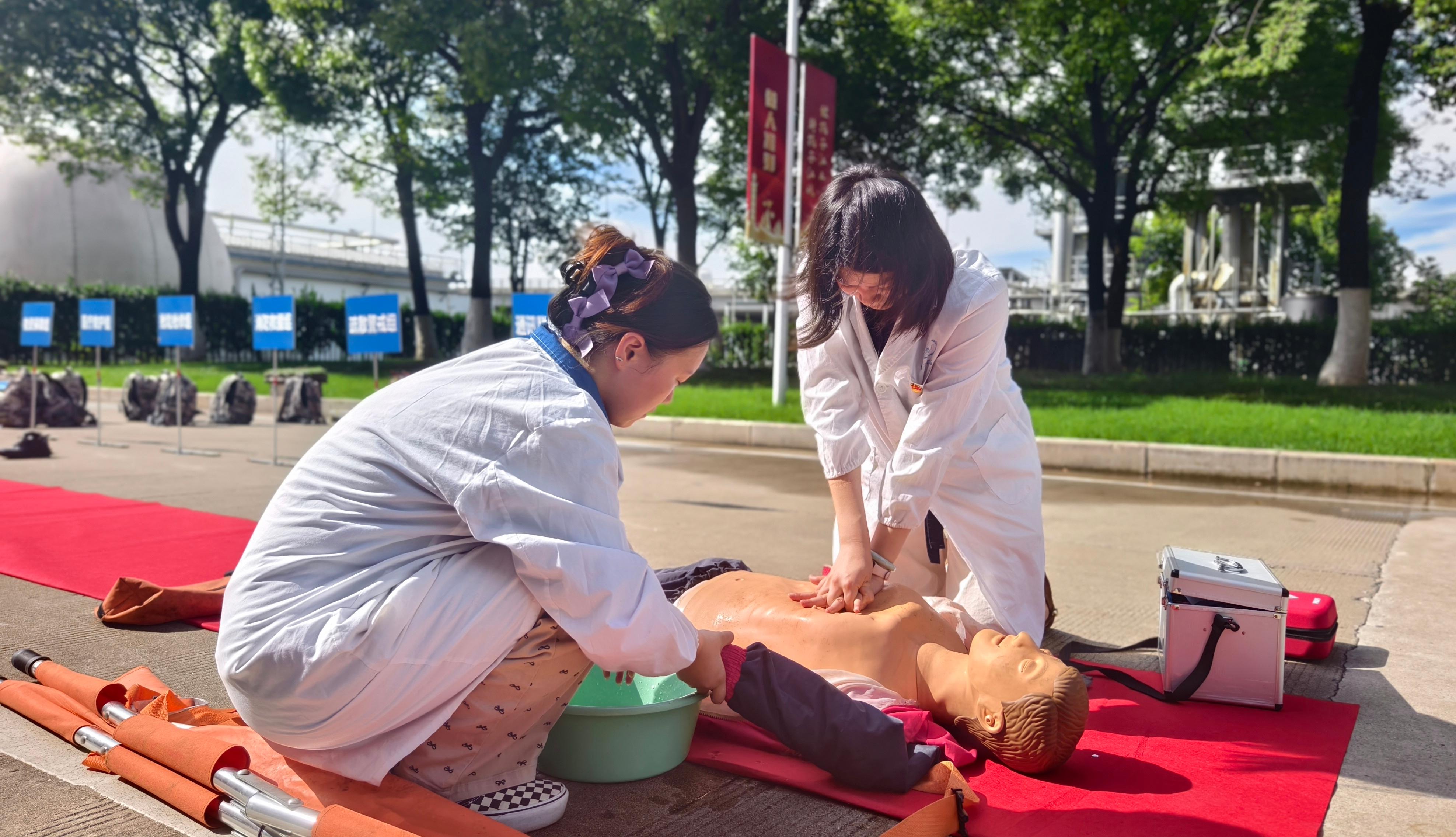 8d7fd0d3ce17cc0c1eb70e136fd3e78c_origin(1) 8d7fd0d3ce17cc0c1eb70e136fd3e78c_origin(1)